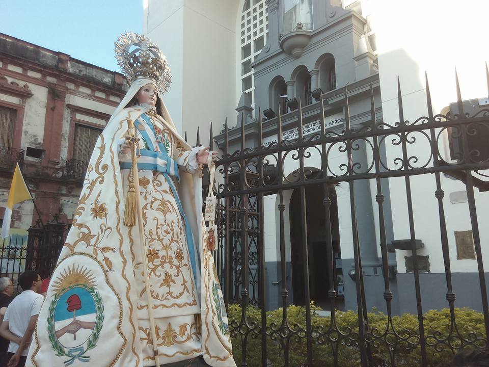 Nos consagramos a Nuestra Madre de la Merced